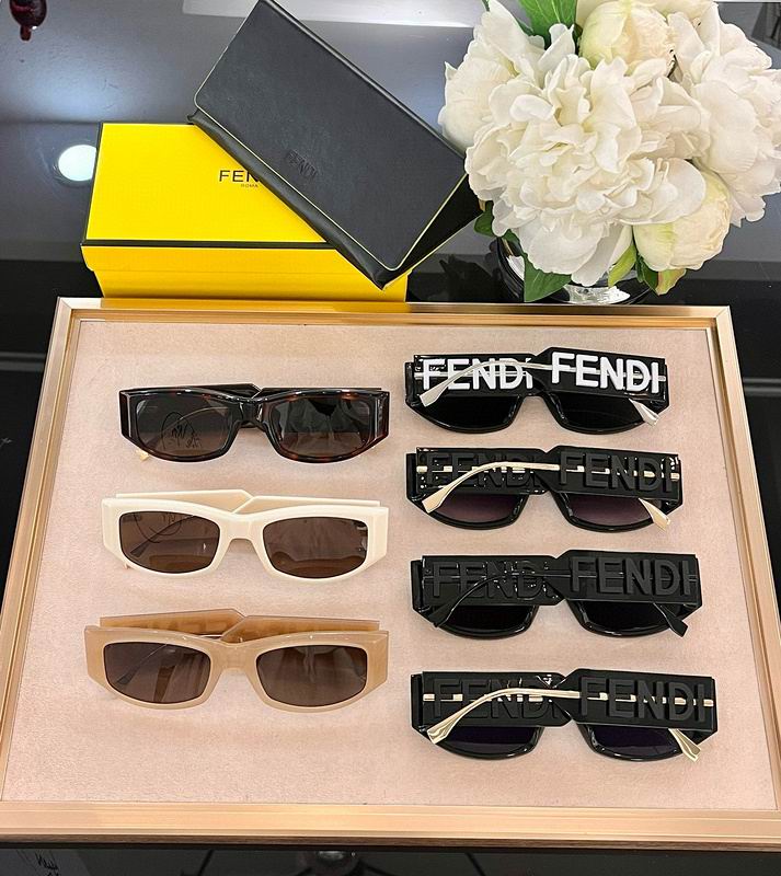 Fendi Glasses (38)